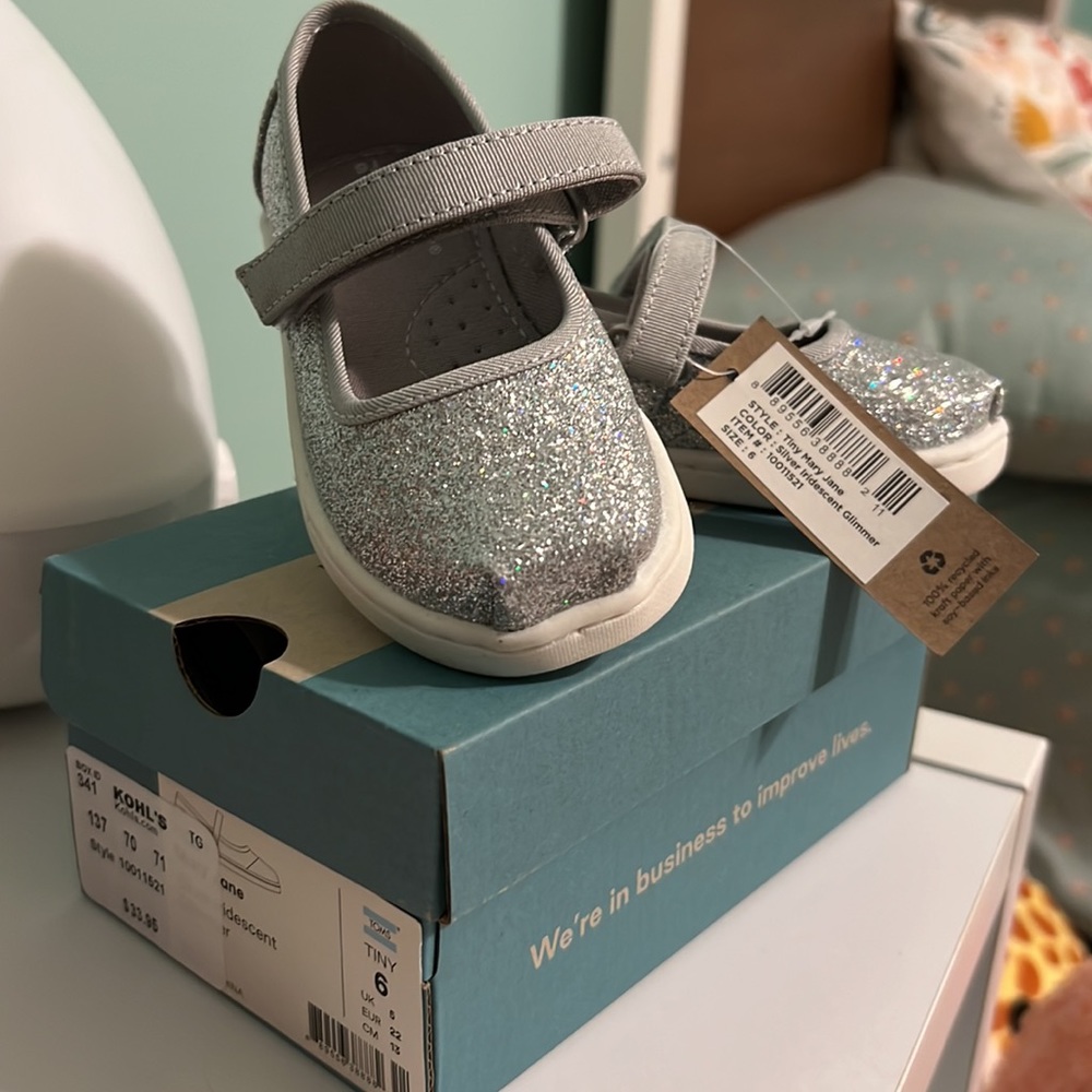 Toddler size 6 sparkly Toms